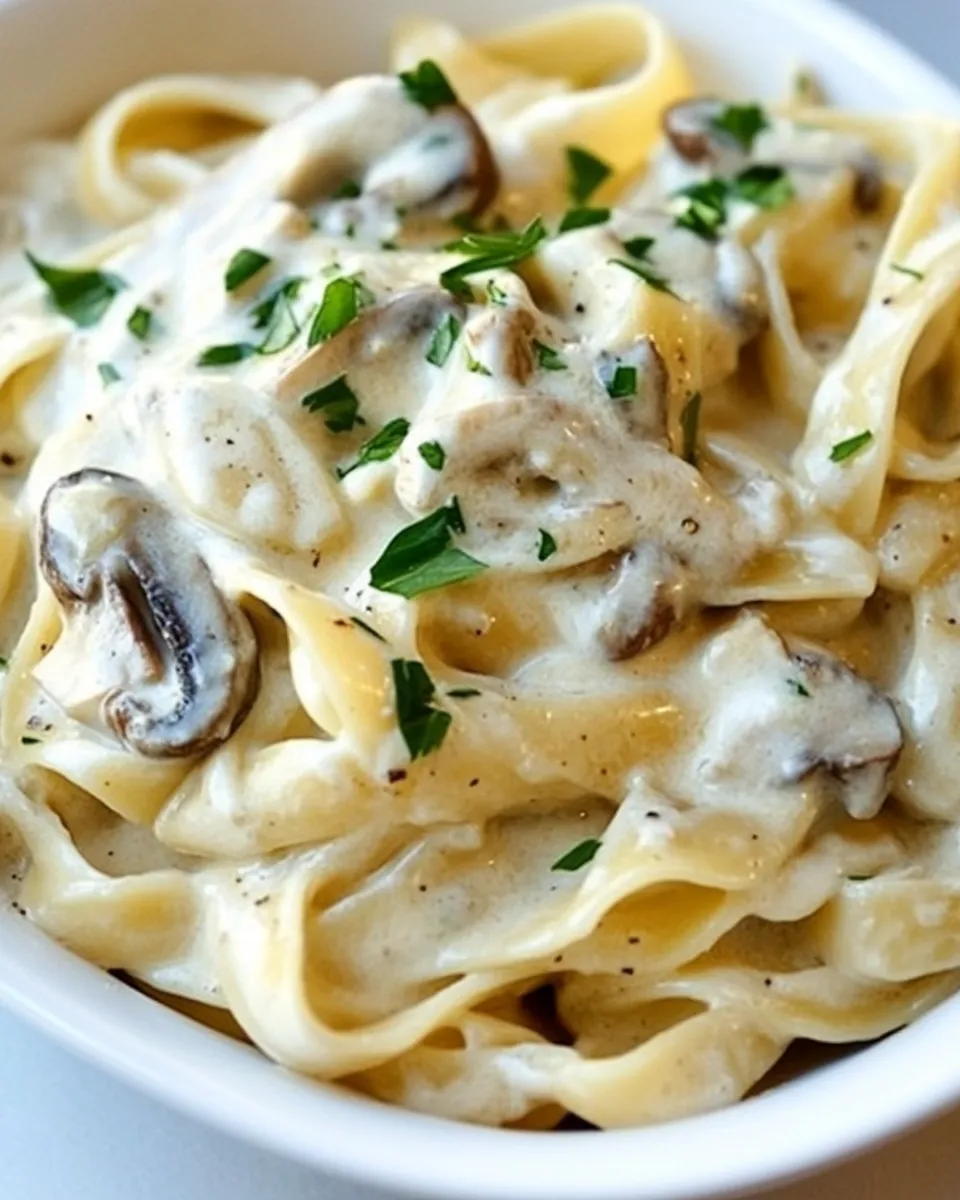 Easy Creamy Garlic Mushroom Pasta recipe photo