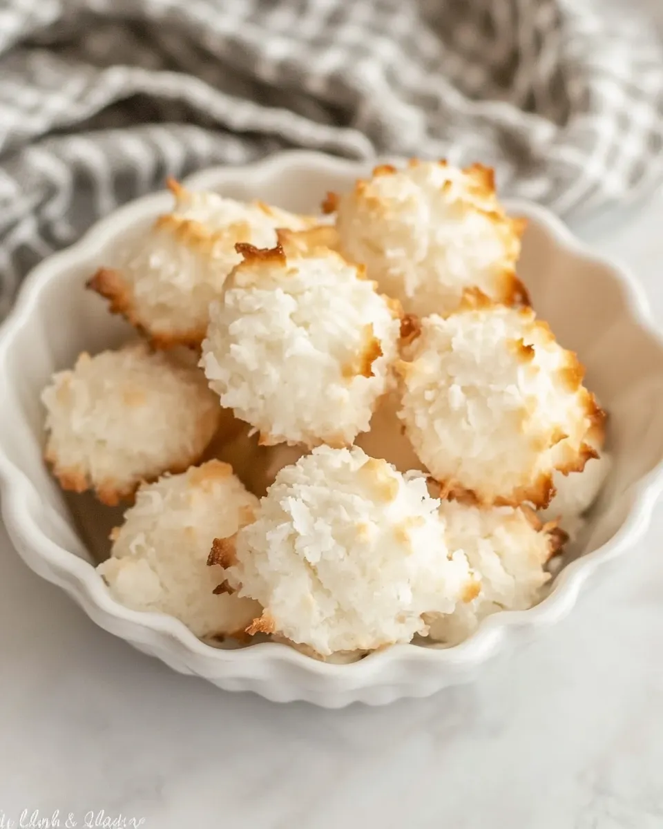 Delicious Classic Coconut Macaroons Recipe image