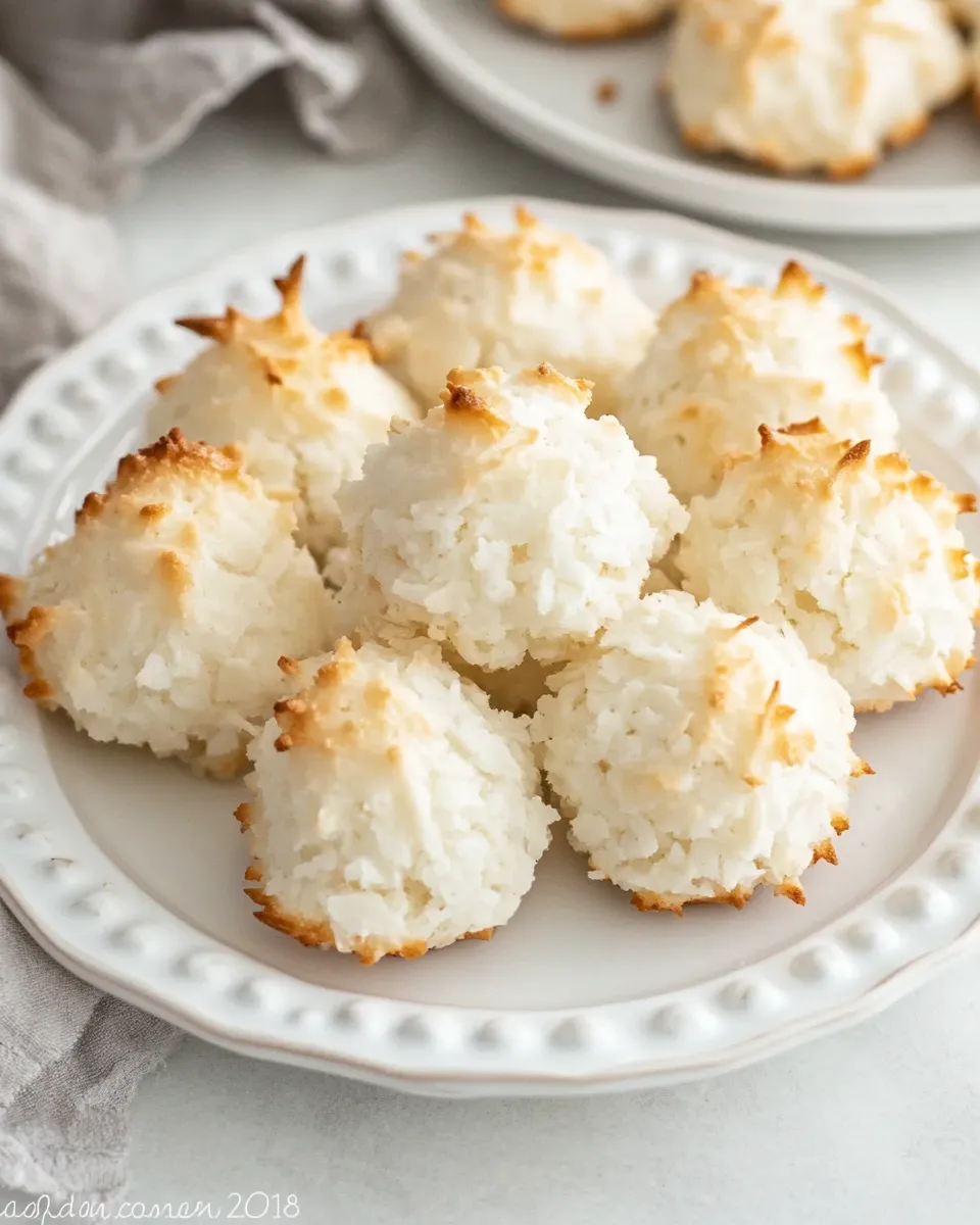 Easy Classic Coconut Macaroons Recipe picture