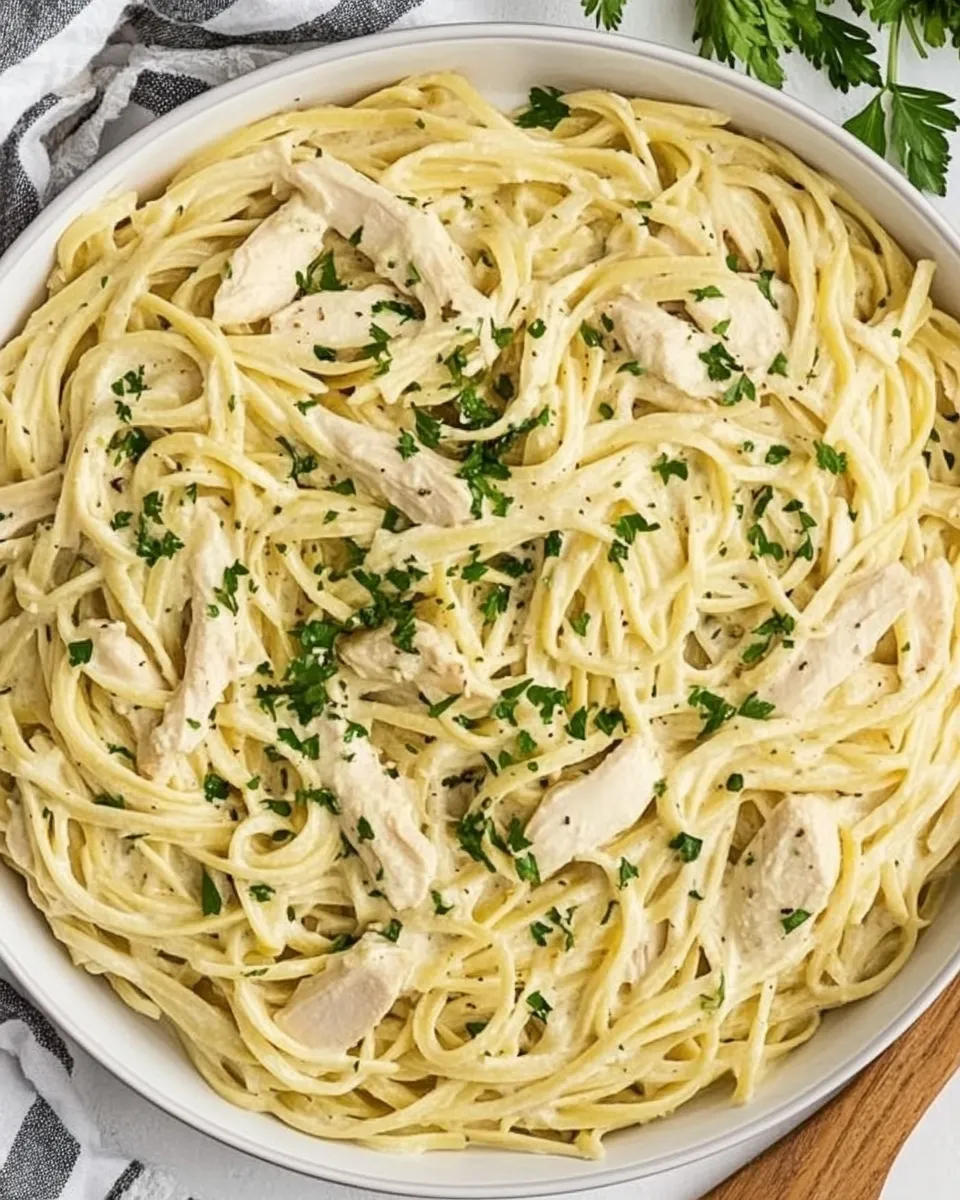 Classic Easy Chicken Alfredo Recipe image