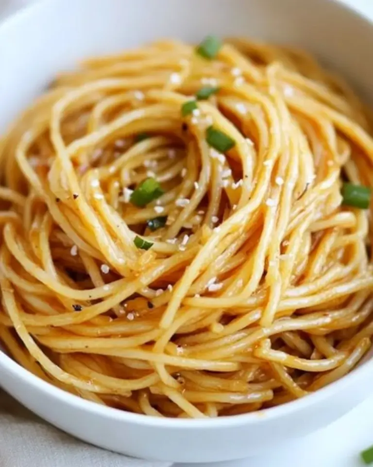 Easy Garlic Sriracha Noodles photo