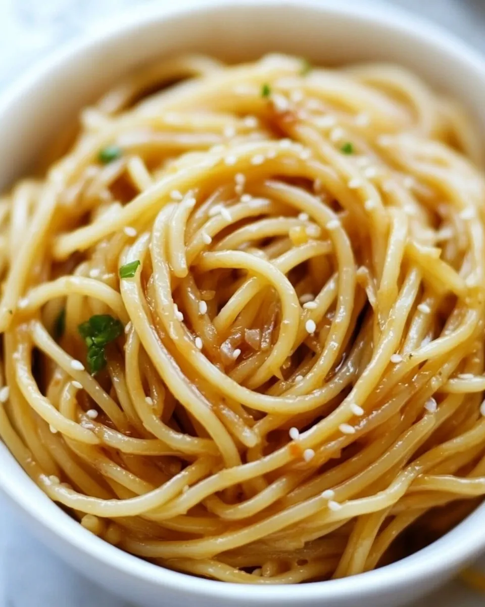 Quick Garlic Sriracha Noodles picture