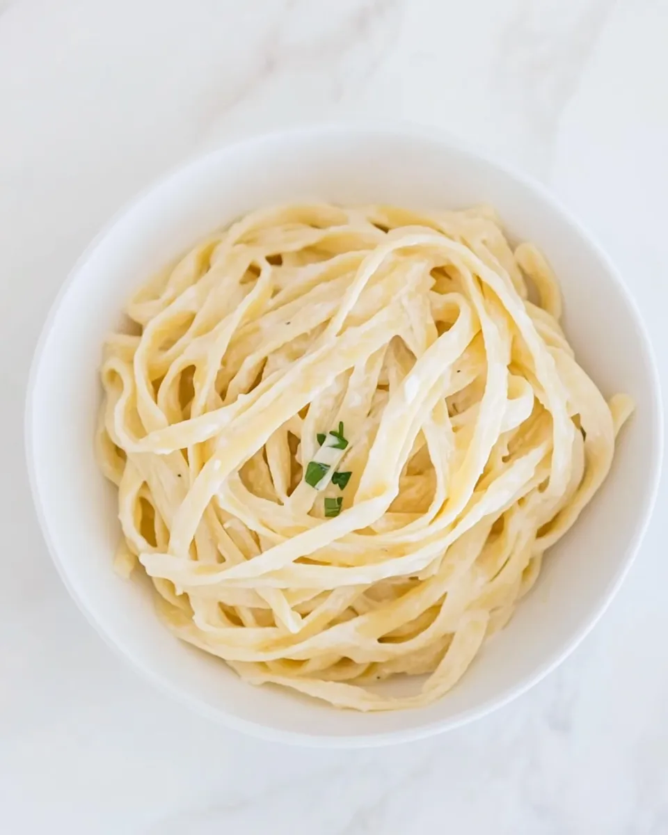 Healthy 15-Minute Fettuccine with Light Alfredo Sauce dish photo