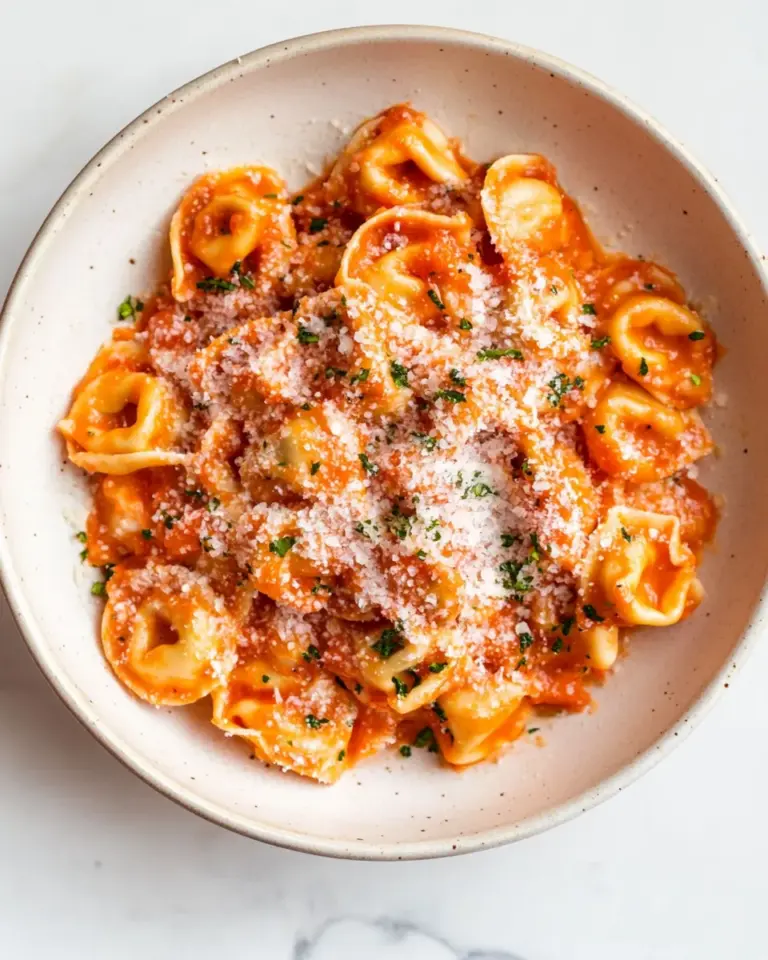 Easy Creamy Tomato Tortellini (One Pan) recipe photo