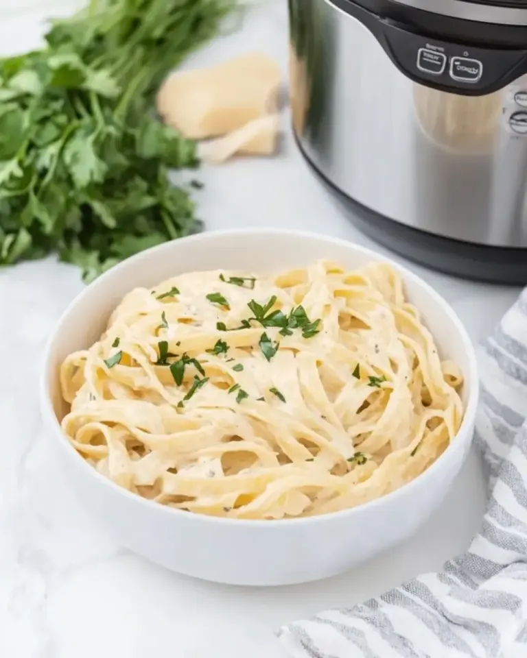 Easy Instant Pot Fettuccine Alfredo photo