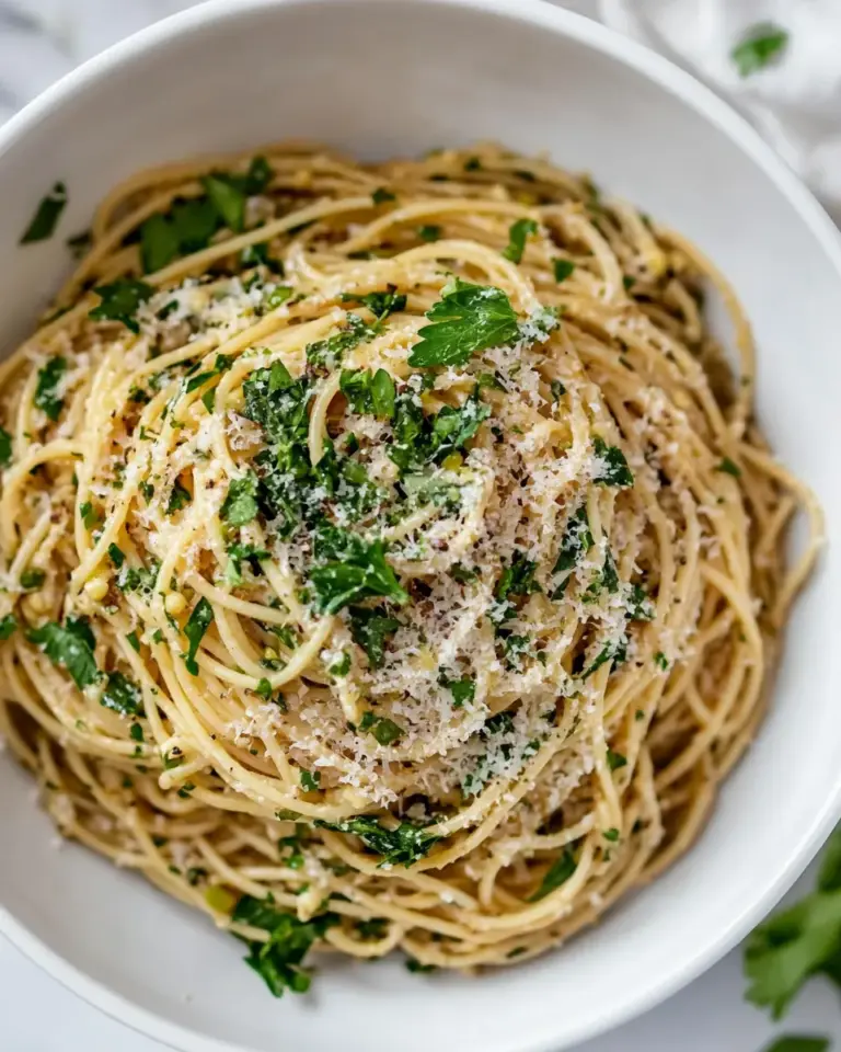 Homemade Spelt Spaghetti with Parsley and Garlic Oil photo